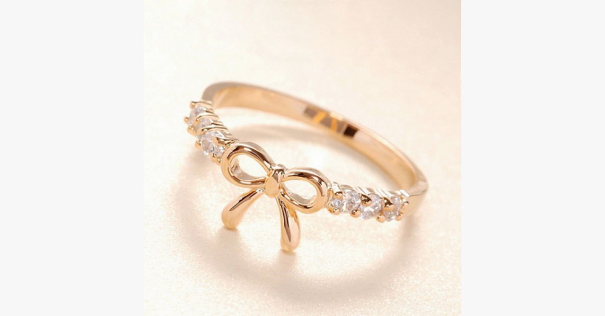 Rhinestone Bow Midi Ring