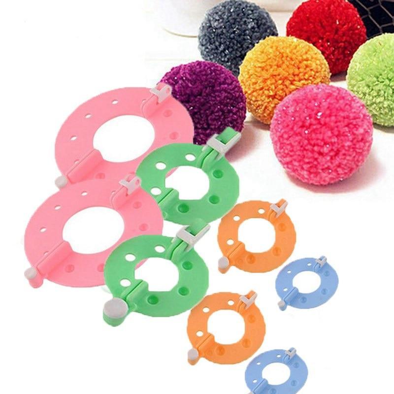 Pom Pom Maker Set