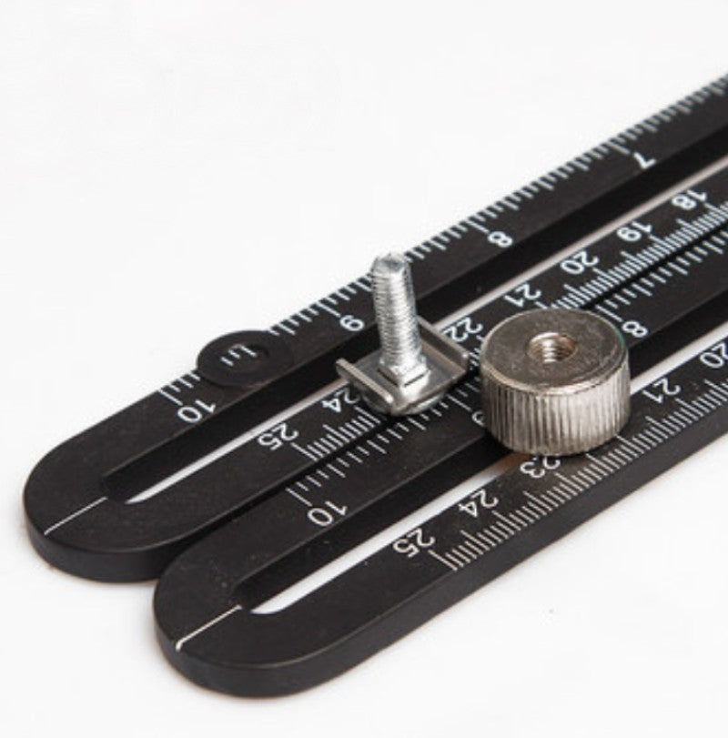 Multi-Angle Measuring Ruler with 6 Foldable Sides, For Handymen, Builders, Craftsmen, Carpenters, Roofers and More