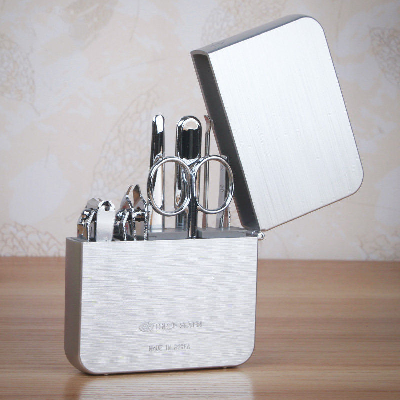 7-Piece Manicure Kit, with 2 Nail Clippers, Beauty Scissors, Nail File, Ear Pick, for Fingernails & Toenails