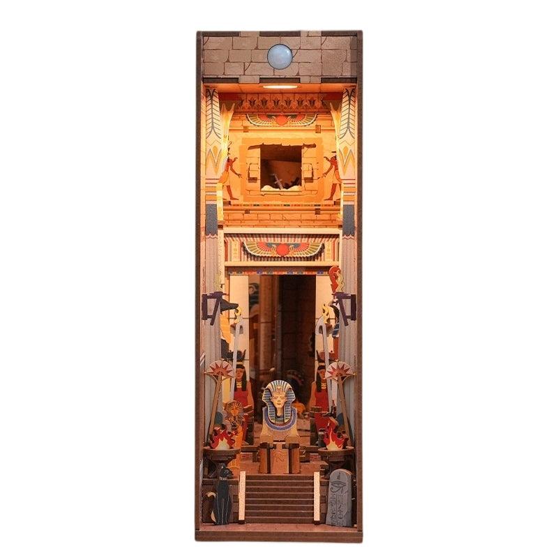 Treasure Hunt DIY Book Nook Kit