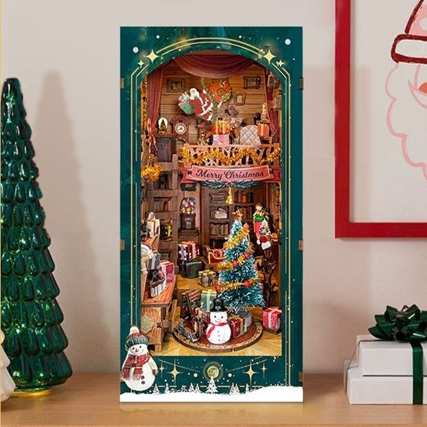 Jingle Cabin DIY Book Nook Kit
