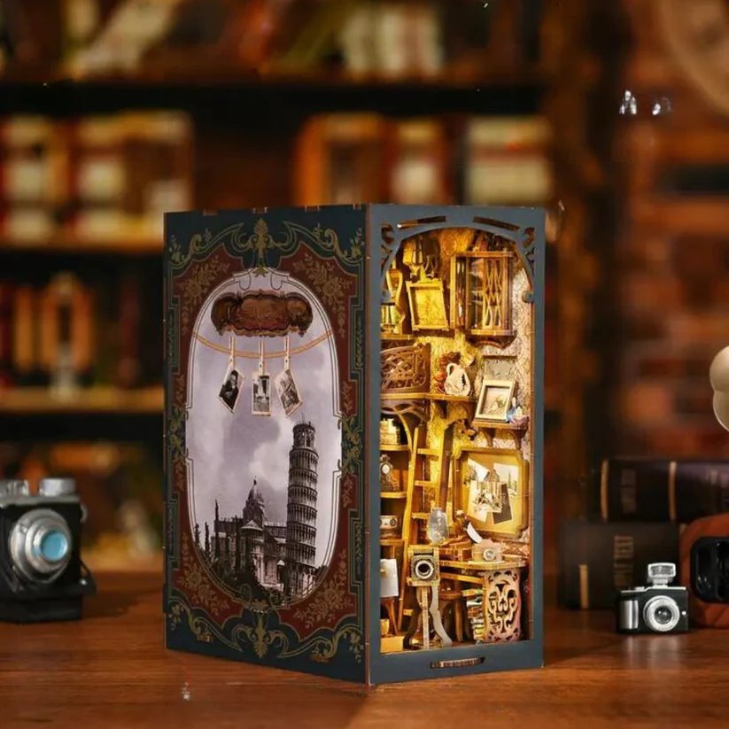 Darkroom Film | DIY Book Nook Kit | 3D Wooden Puzzle Bookend