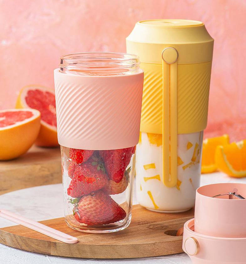 Rechargeable & Portable Blender, Get Your Smoothie Done Anywhere Anytime