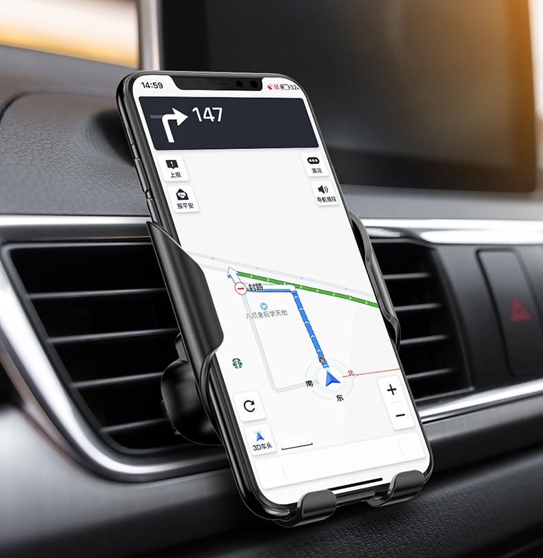 Trusted Car Phone Mount Crammed with Brain Cells