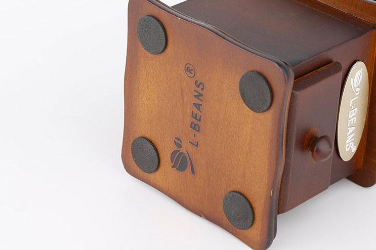 Preserve That Original Aroma with Wooden Vintage Coffee Grinder