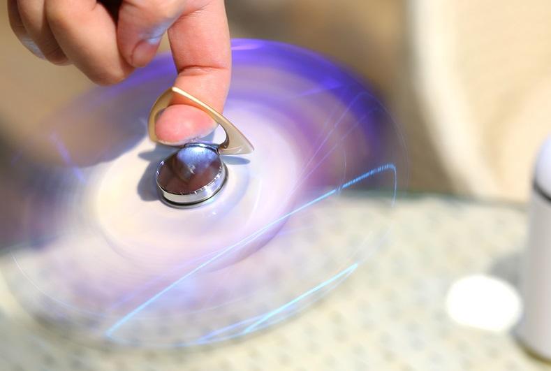 Turn Your Phone into A Spinner