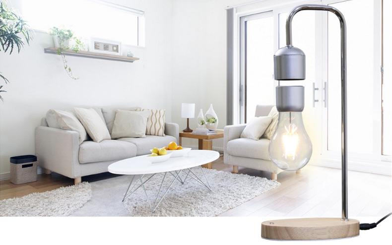 Travelling Bulb - Brainchild of Edison and Superman?!