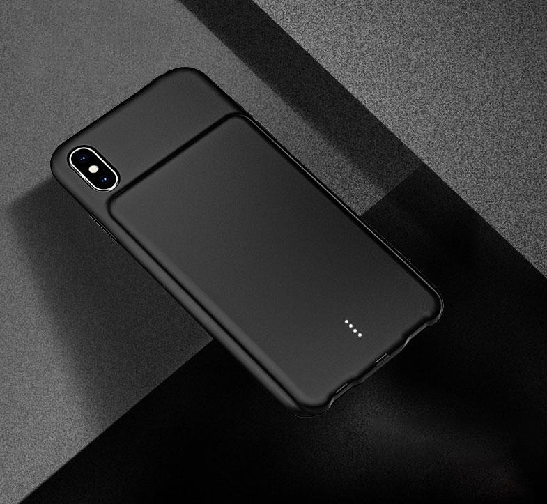 1.5cm Battery Case That Lets You Charge, Sync & Listen