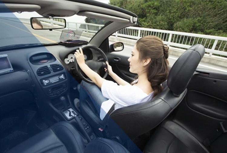ZOWSZ HUD Glass: keeps your eyes on the road