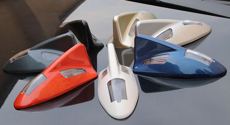 Solar LED Anti-tailing Warning Light With Light Control and Vibration Sensor