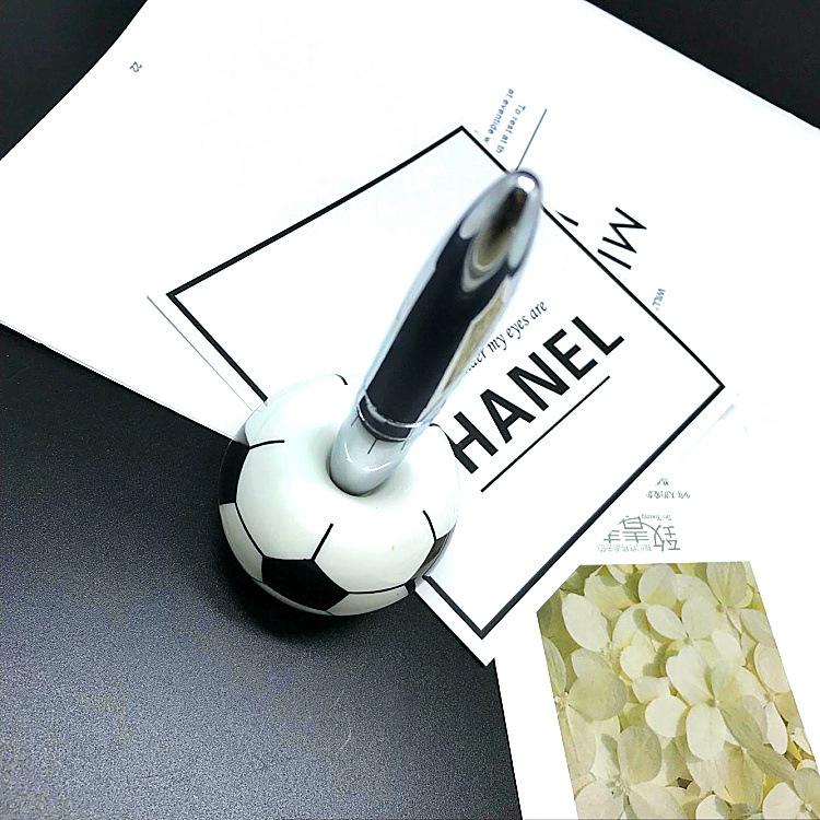 Levitating Pen to Bring a Sense of Drama