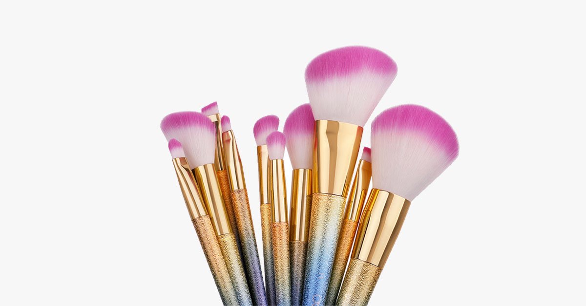 Set Of 10 Glittery Makeup Brushes - Ready To Give You Any Look You Want!