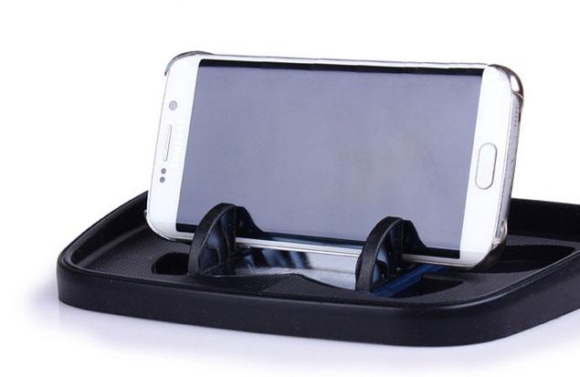 See Live Navigation on the Road with in-car HUD Phone Holder