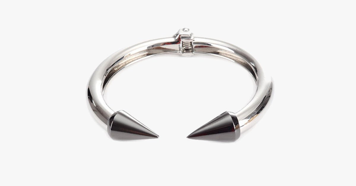 Silver Love Arrow Bangle