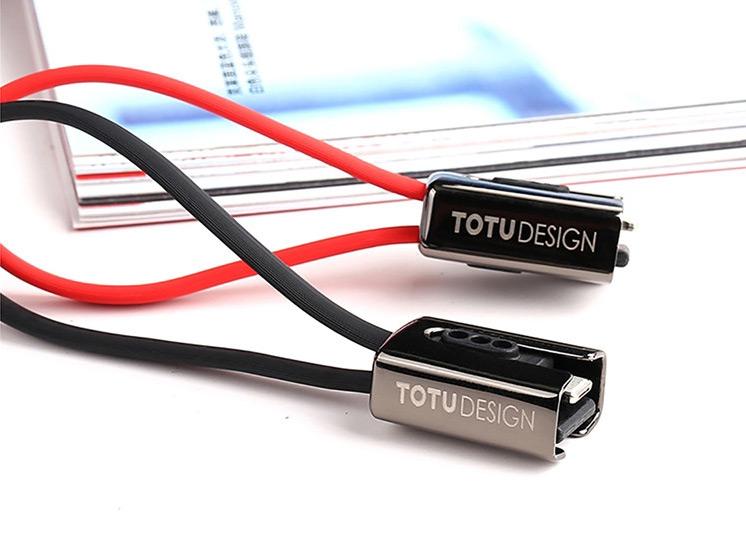 Finally A Reversible Mini Cable That Can Charge All Gadgets
