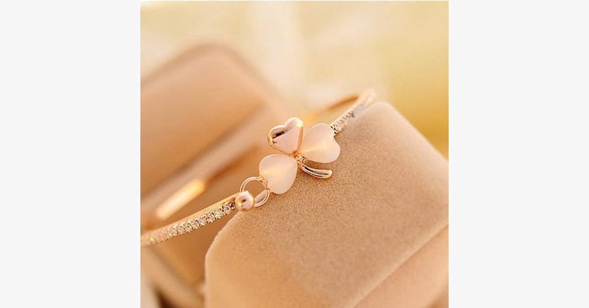 Sweet Clover Bangle