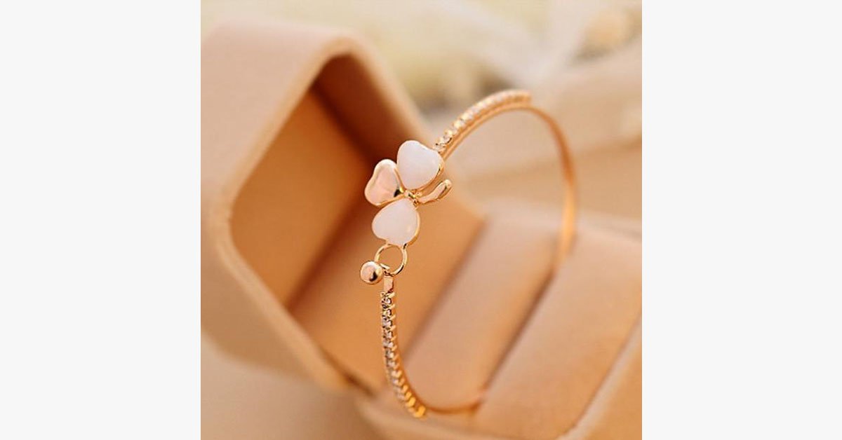 Sweet Clover Bangle