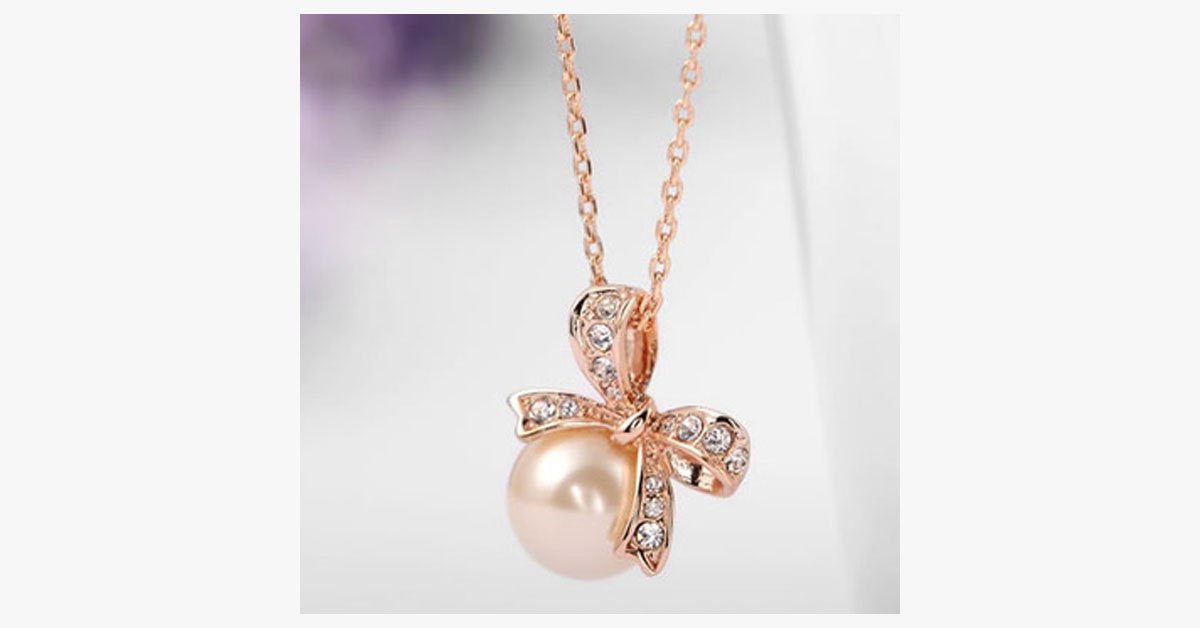 Bow Pearl Necklace