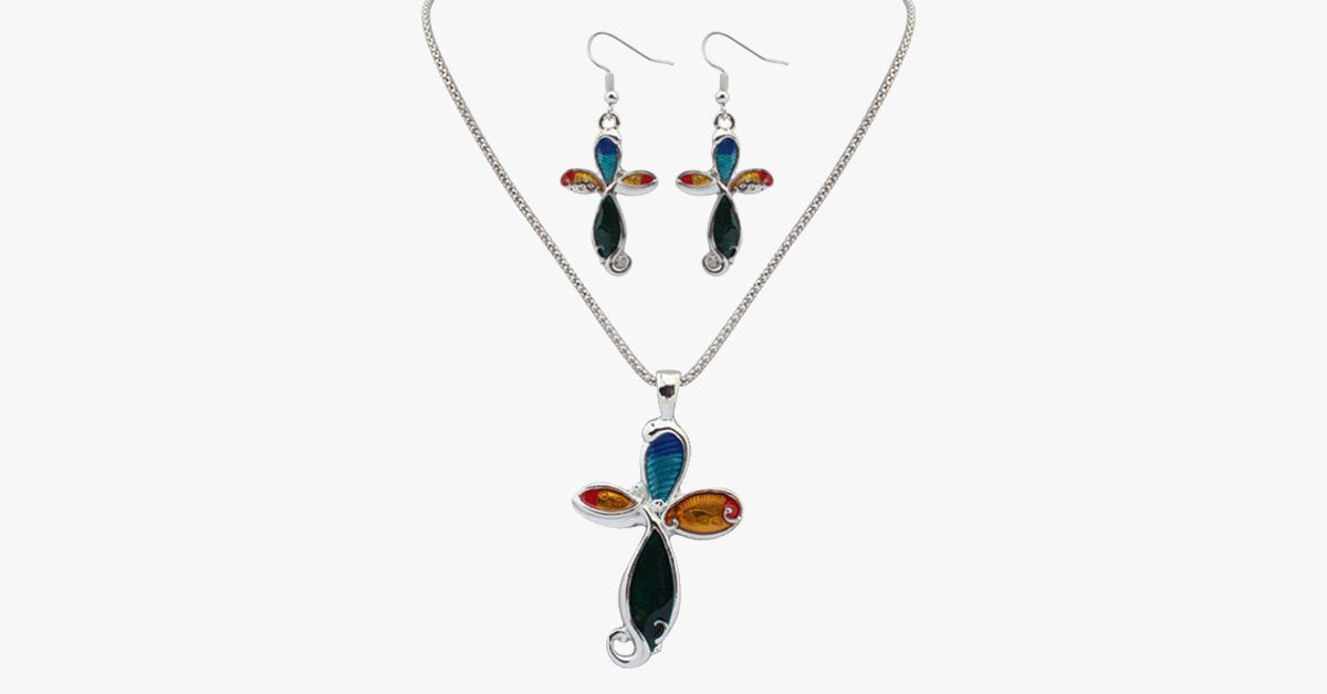 Painted Bees Hippie Pendant Set