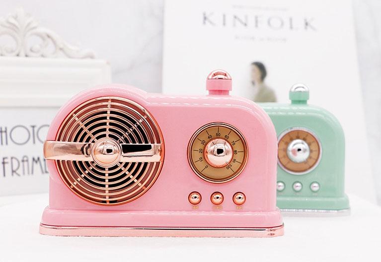 Bluetooth/TF/USB/AUX Speaker with a Touch of Yesterday