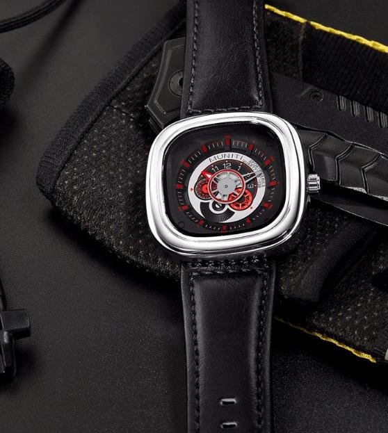 Timepiece with Revolutionary Design - Create Your Own Style with an Evergreen on Wrist