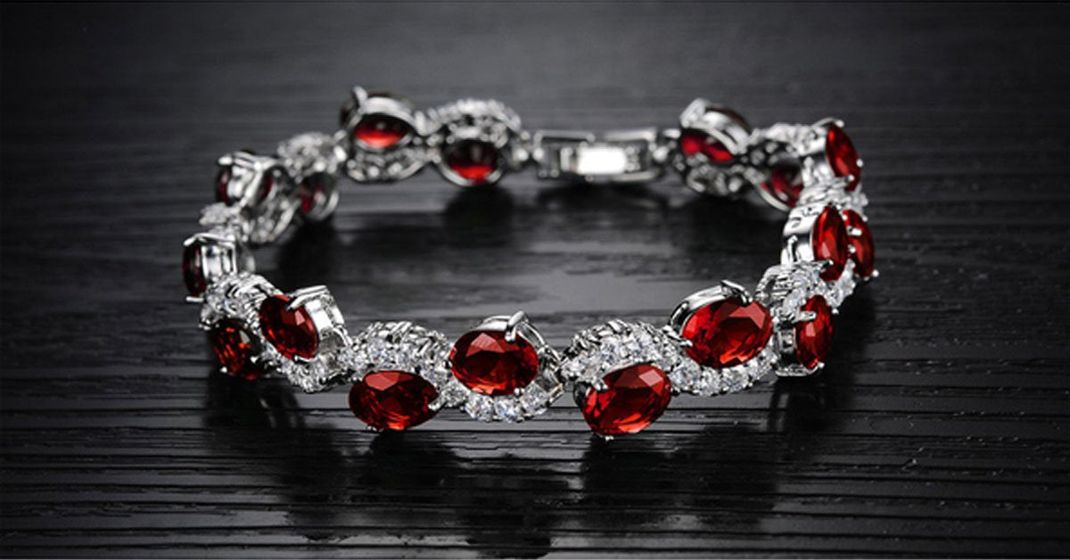 Red Garnet Exquisite Bracelet