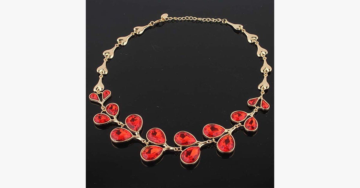 Soft Petals Garnet Set