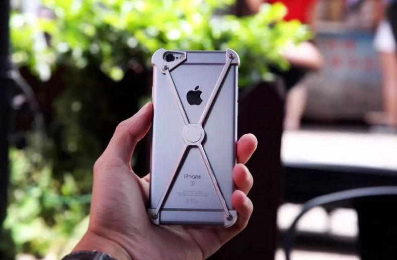 Super Cool X-shaped Case That Retains the Original Luxurious Look of iPhone