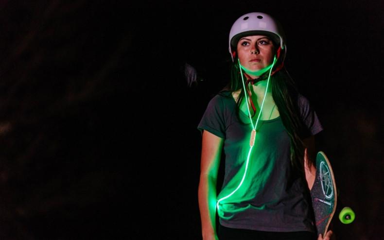 SINLIHE Earphone: Flashing to Music