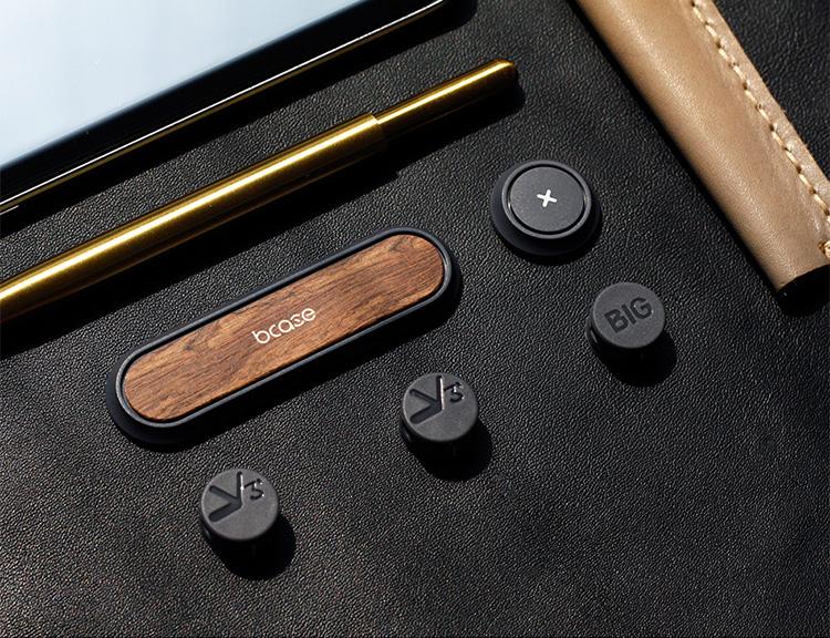 Say Goodbye to Messy Cables