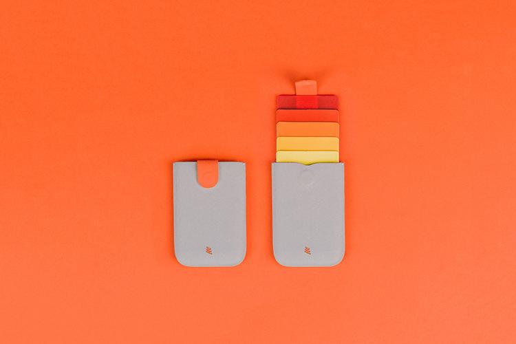 Cascading Pull Tab Case - Access All Your Cards with a Simple Pull