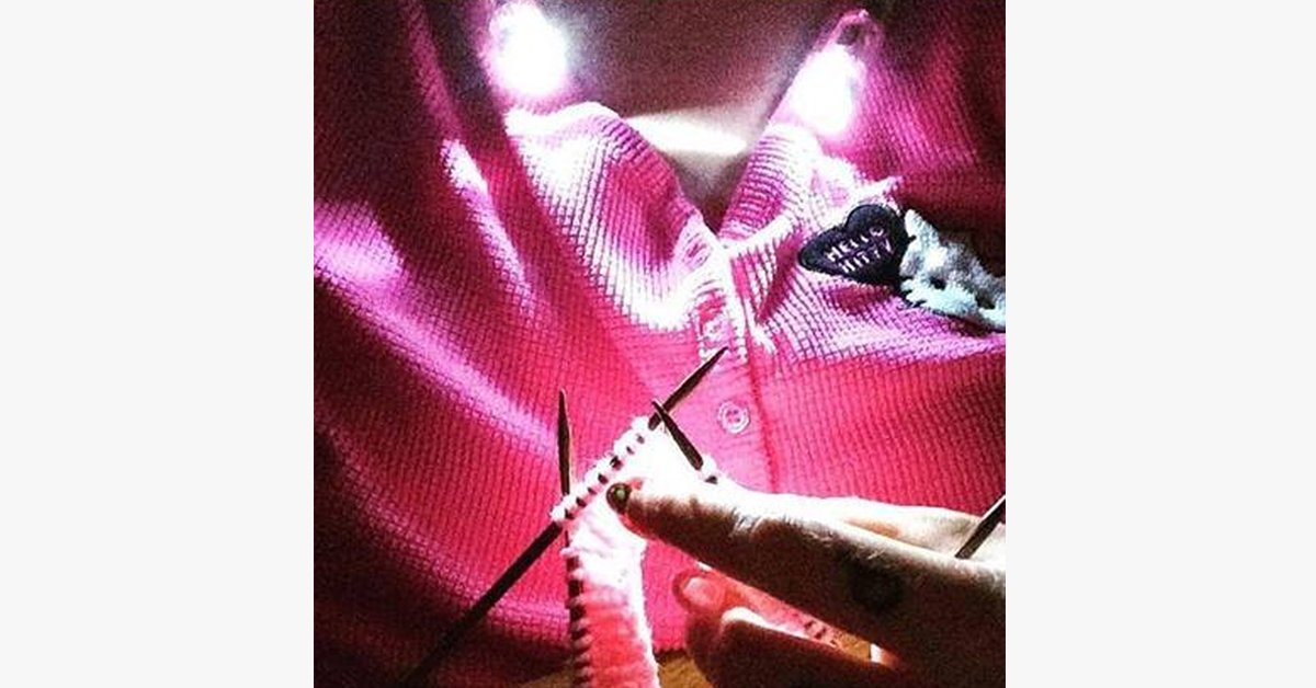 Knitting Crocheting Lamp - Your go-to tool while knitting!