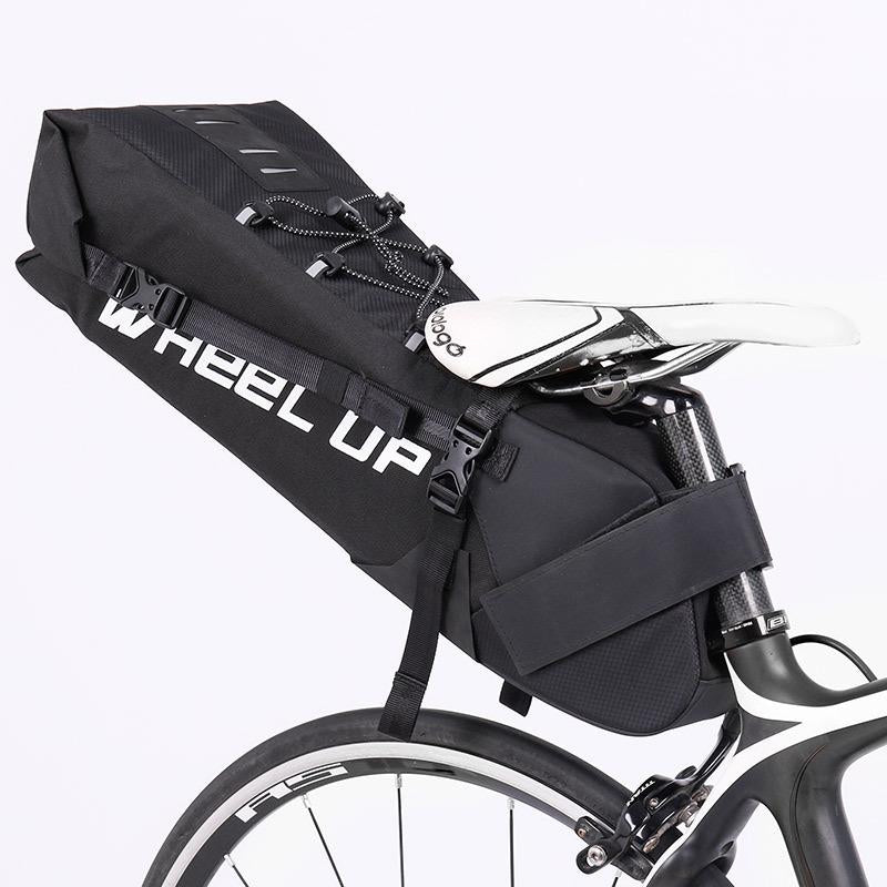 Bike Trunk Bag That Swallows All Travel Accessories for Your Next Trip