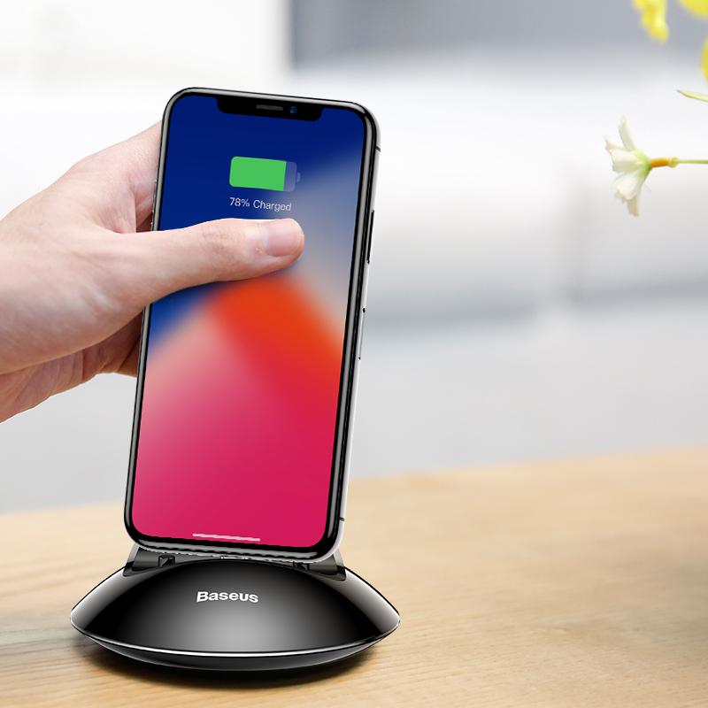 Minimalist Lightning/Type-C Charging Stand Built For Convenience