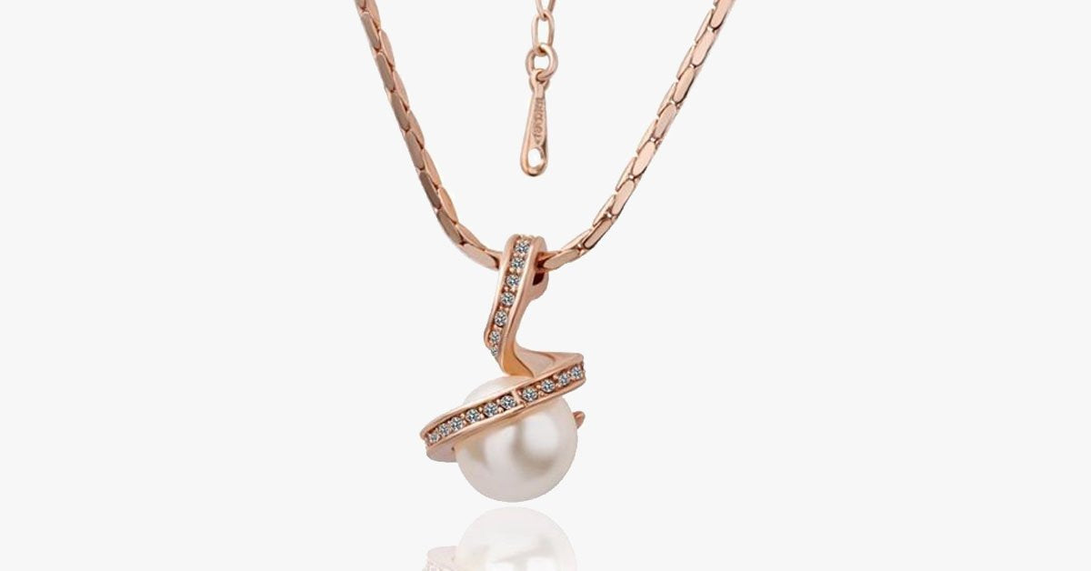 Rhinestone Pearl Pendant