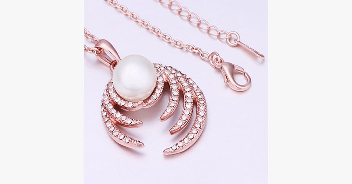 Pearl Diamond Rose Gold Necklace