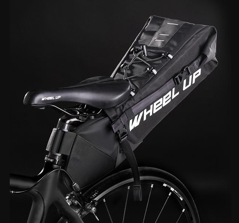 Bike Trunk Bag That Swallows All Travel Accessories for Your Next Trip