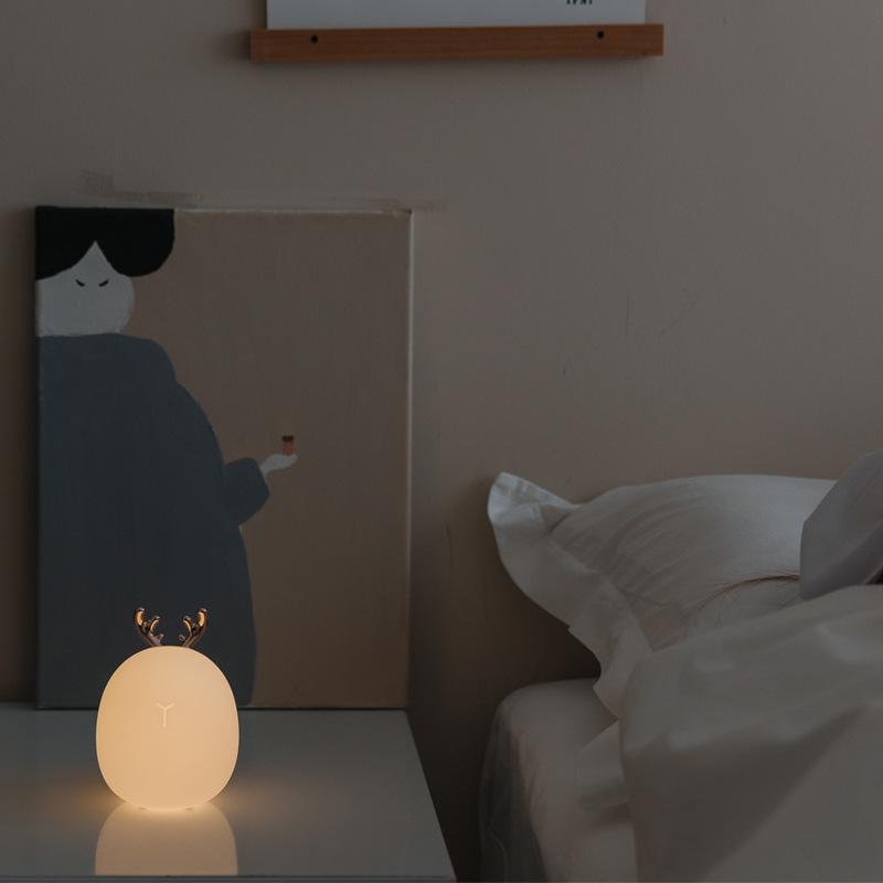 Just Squeeze Me Cute Little Lamp