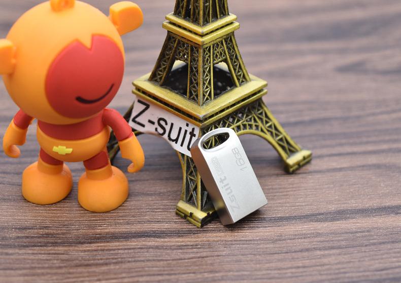 Stuff Fuller with USB 3.0 Mini Flash Drive