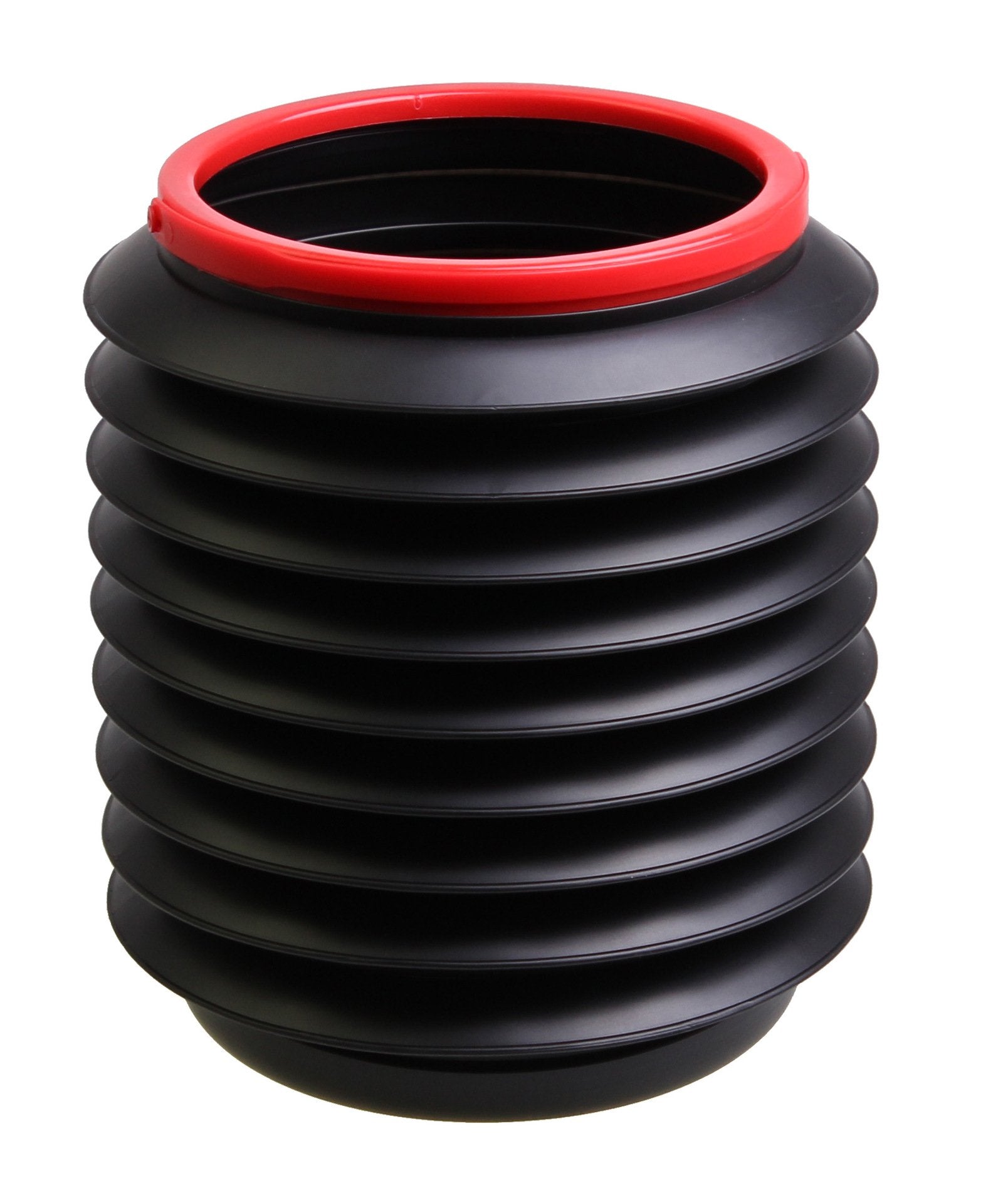 Hike Far into the Wilderness with All-purpose Collapsible Bucket