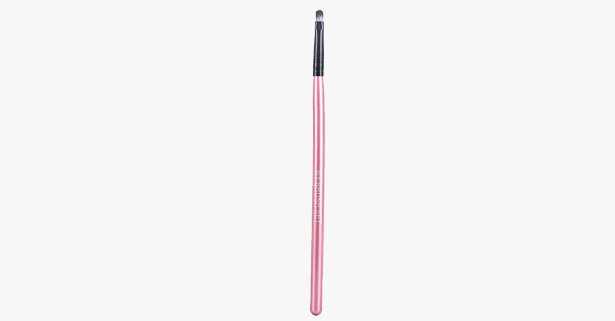 Lip Brush – For Professional Application and Luscious Lips
