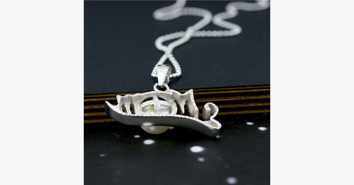 Pearl Mom Necklace