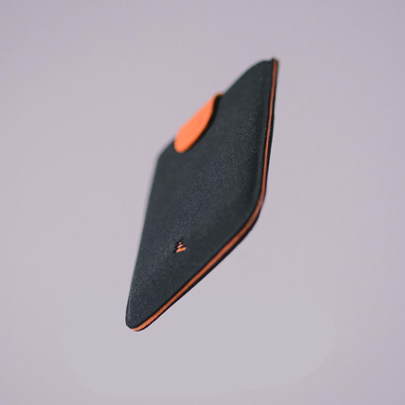 Cascading Pull Tab Case - Access All Your Cards with a Simple Pull