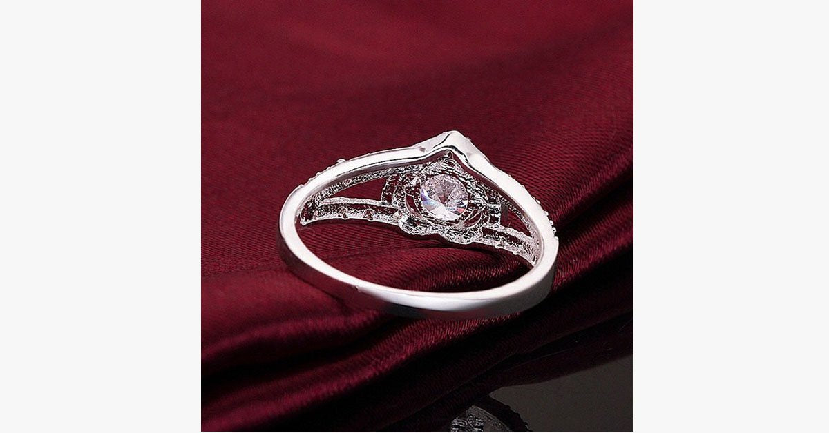 Love-Struck Double Band Ring