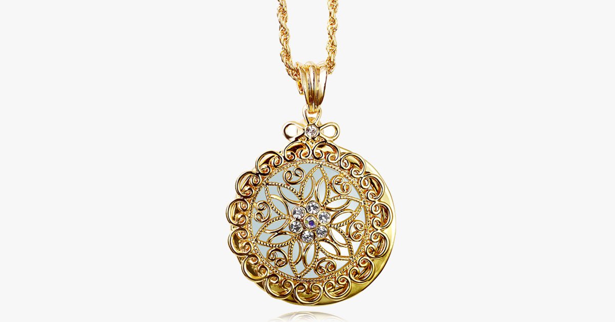 Glass Magnifier Flower Pendant Necklace