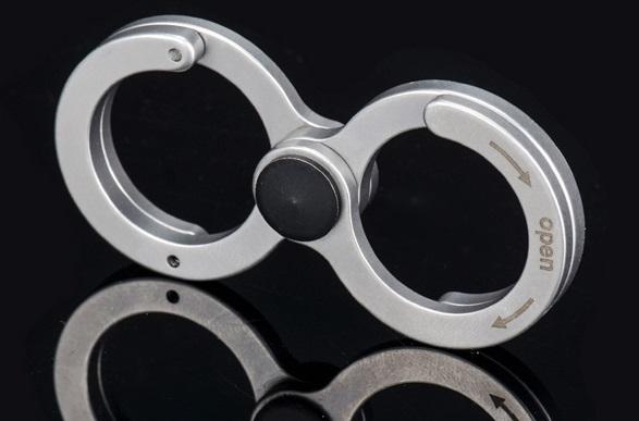 Coolest Multi-function EDC Gadget For Your Keychain