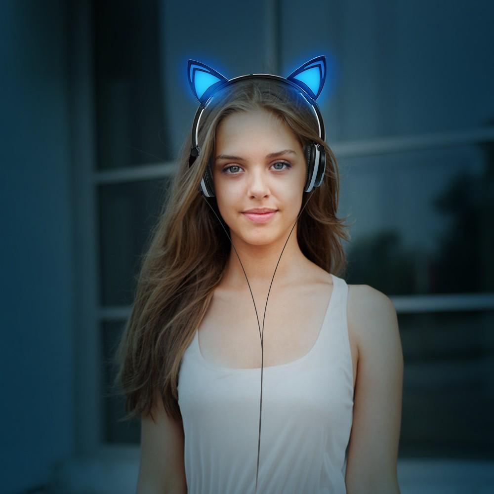 Flashing Cat Ear Headphones