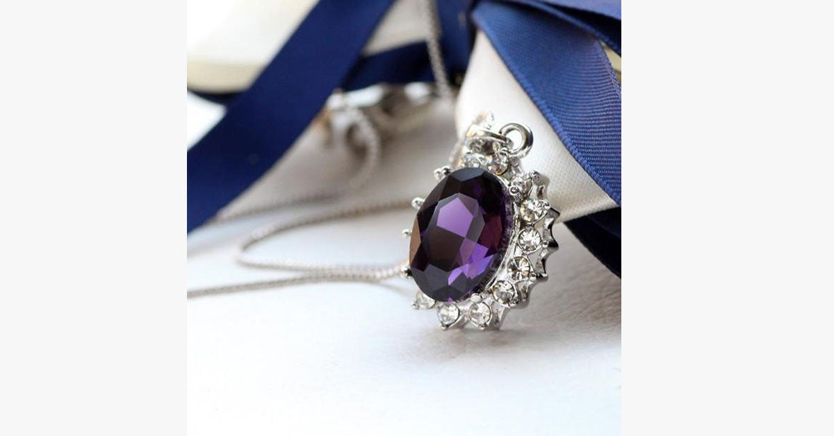 3 Carat Handcrafted Alexandrite Pendant with Silver Plated Chain