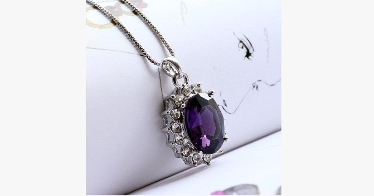 3 Carat Handcrafted Alexandrite Pendant with Silver Plated Chain